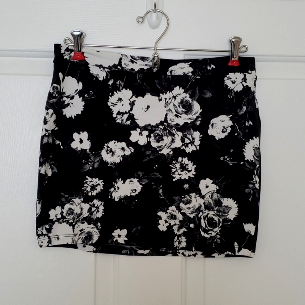 Full Tilt Black and White Bodycon Skirt From Tillys